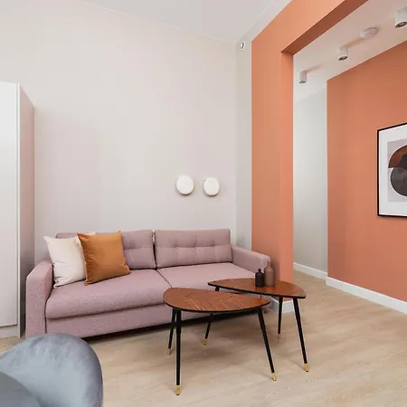 شقة Valo - 2-Bedroom Ap For 6 - Parking - Main Square *