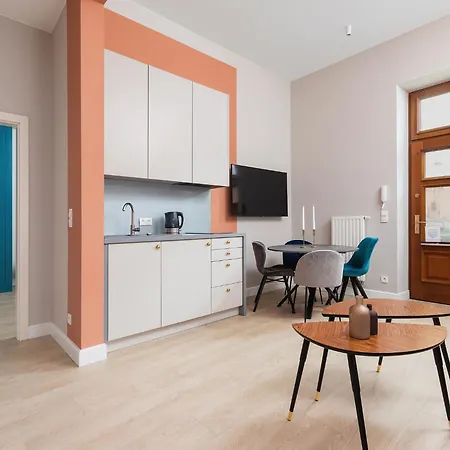 Valo - 2-Bedroom Ap For 6 - Parking - Main Square * كراكوفيا
